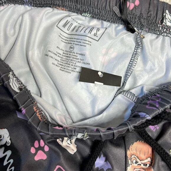 Universal Monsters Chibi Ruffle Lounge Shorts Size Small Nwt - Picture 4 of 6